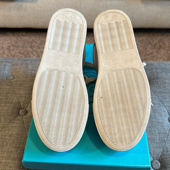 EUC, Chocolat Blu Move Satin Sneakers, size 37 - Picture 6 of 6